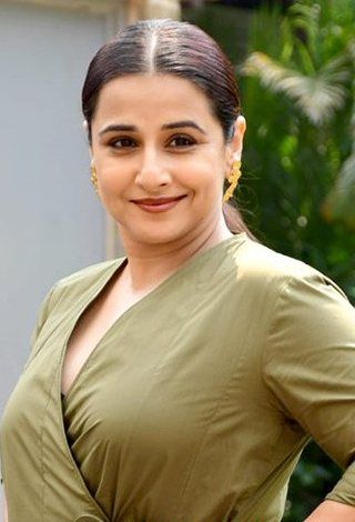 File:Vidya Balan promoting Jalsa.jpg