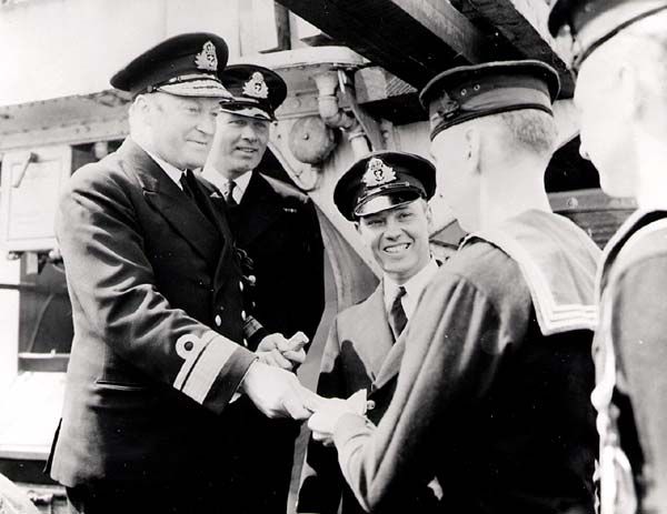 File:Murry, Admiral L.W..jpg