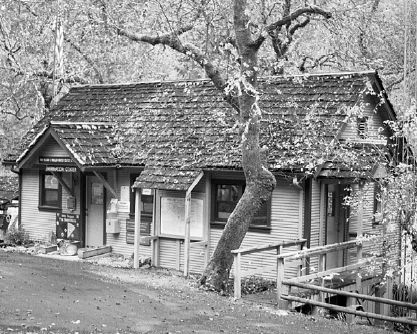 File:Rand Visitor Center.jpg