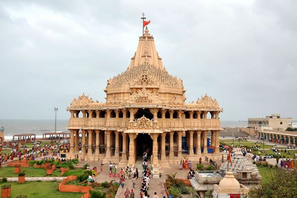 File:SOMNATH TEMPLE.jpg