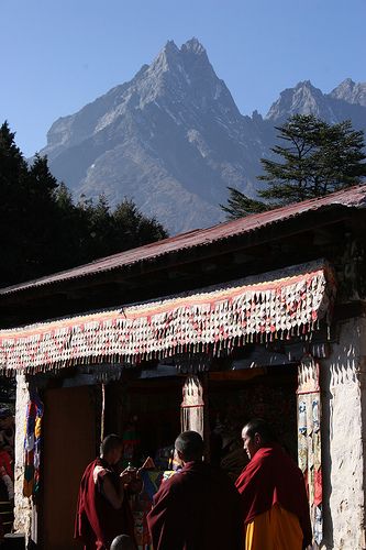 File:Tengboche monastery.jpg