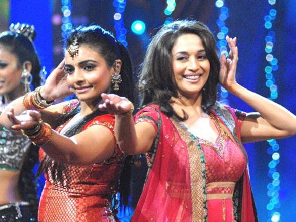 File:Vaibhavi Merchant and Madhuri Dixit.jpg