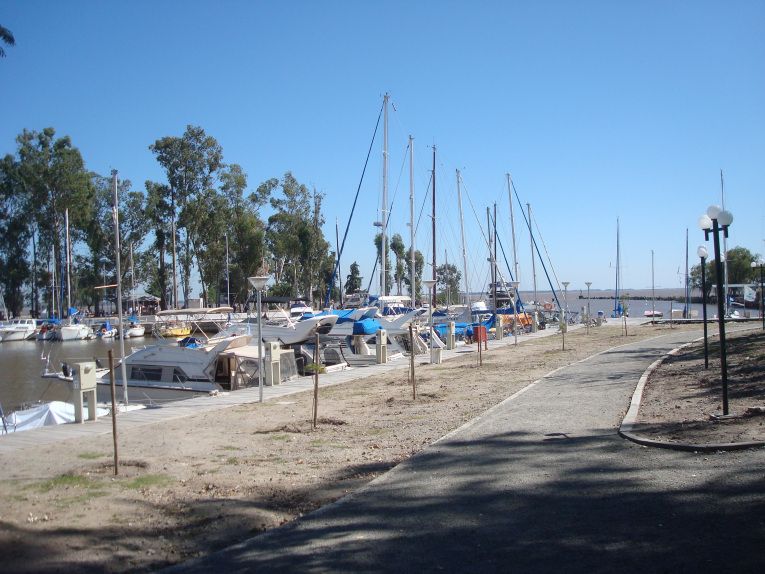 File:Yachting Harbour Nueva Palmira.jpg