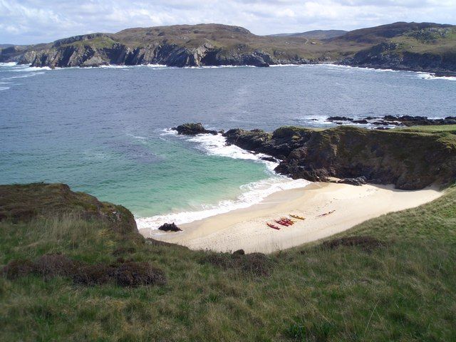 File:Coomb Island - geograph.org.uk - 226562.jpg