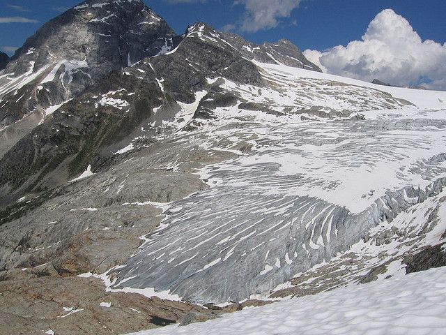 File:Illecillewaet Glacier.jpg