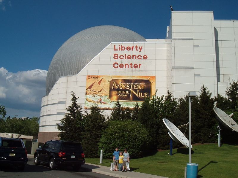 File:LibertyScienceCenter.jpg