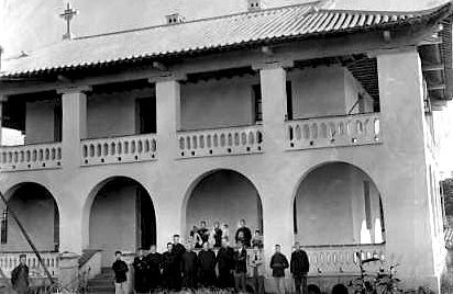 File:Maryknoll Orphanage at Luoding, China 1921.jpg