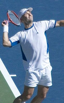 File:Agassi serve US open 05 (crop-2).jpg