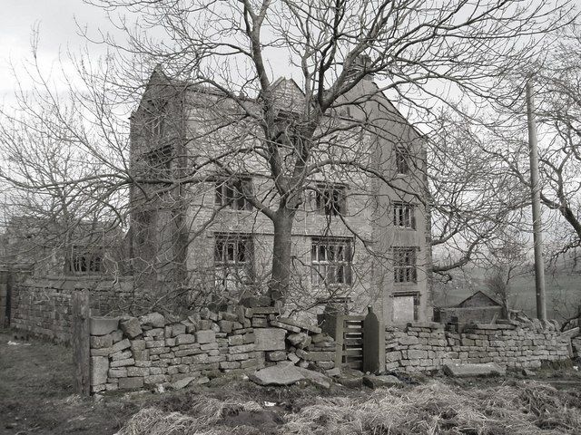 File:Extwistle Hall - geograph.org.uk - 1535213.jpg