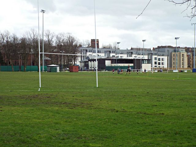 File:Hughenden playing fields (geograph 3914913).jpg