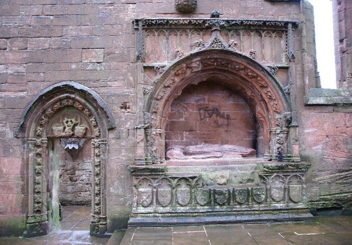 File:Lincluden Collegiate Church - Princes Margaret.jpg