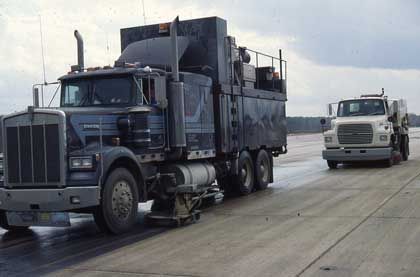 File:Runway-rubber-removal.jpg