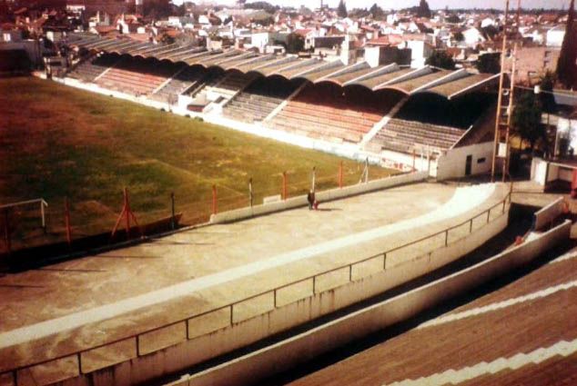 File:Tigre estadio platea guidospano.jpg