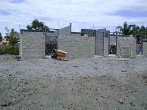 File:Bicentennial Park South Change Room Building.jpg