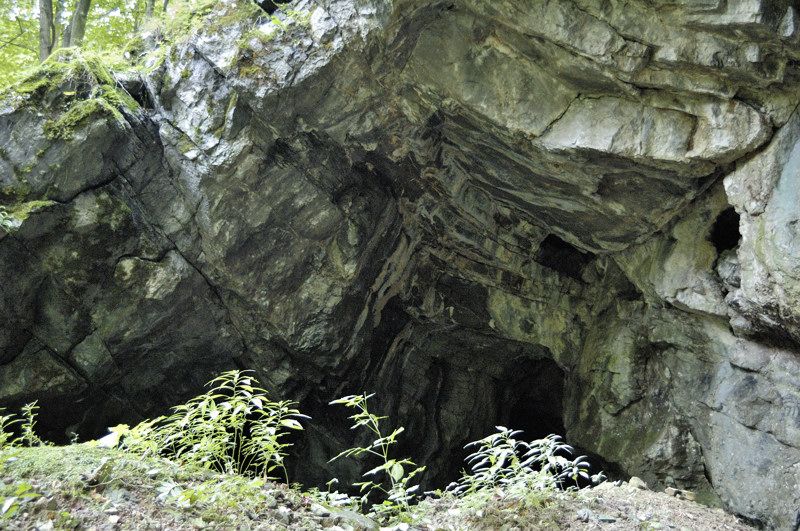 File:Cave Kabele 01.jpg