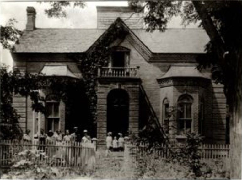 File:Front of anson call house.jpg