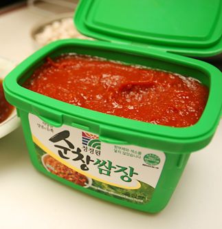 File:Korean condiment-Ssamjang-01.jpg