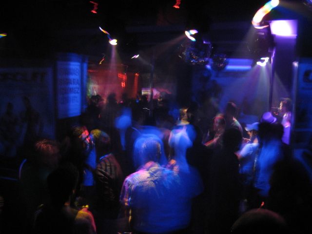 File:L.D.P. Gay Bar Istanbul.JPG