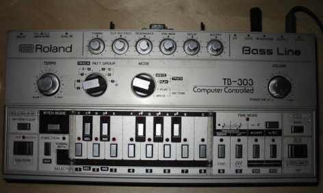 File:TB303-midi-frontview.png