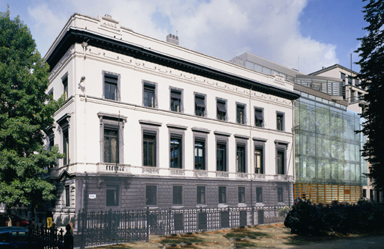 File:Bank Degroof Brussel.PNG