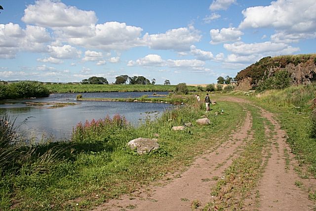 File:Gelly Loch - geograph.org.uk - 215889.jpg