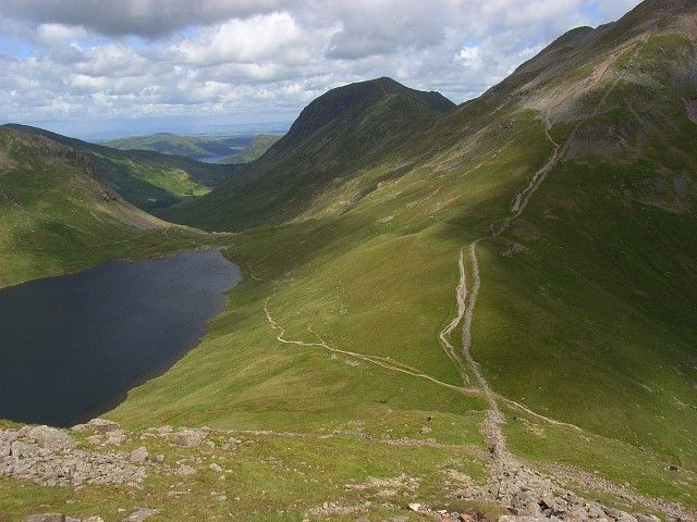 File:Grisedale Hause - geograph.org.uk - 858867.jpg