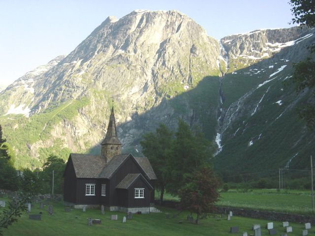 File:Korskirke-Romsdalen-Norway.jpg