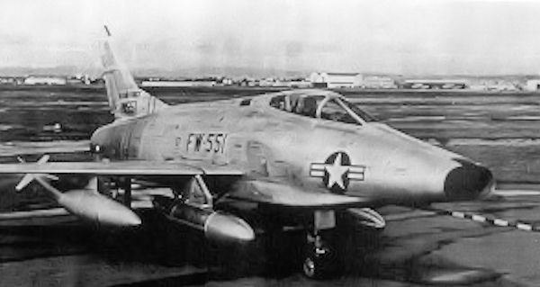 File:North American F-100A-10-NA Super Sabre 53-1551.jpg