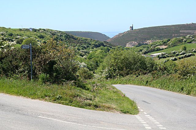 File:Road Junction - geograph.org.uk - 182403.jpg