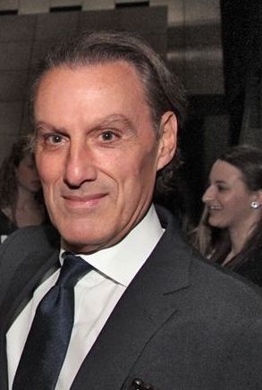 File:Steven Murphy Musée d'Orsay 2012.jpg