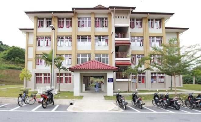 File:USIM - Hostel.jpg