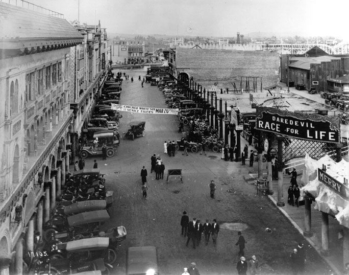 File:Venice-CA-1913-winwardave.jpg