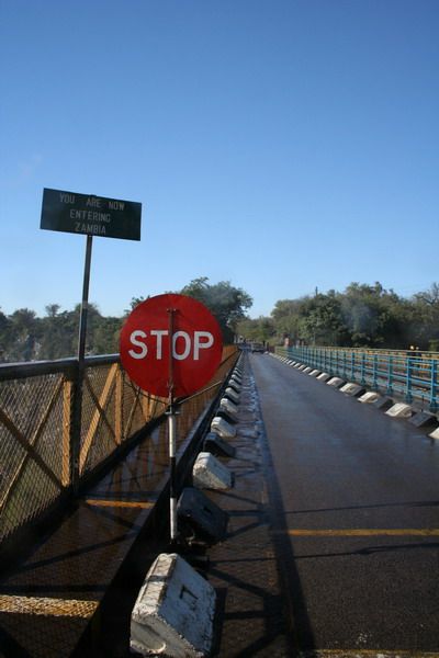 File:Chirundubrücke.jpg