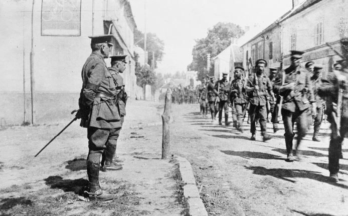 File:Monro inspecting 2nd division.jpg