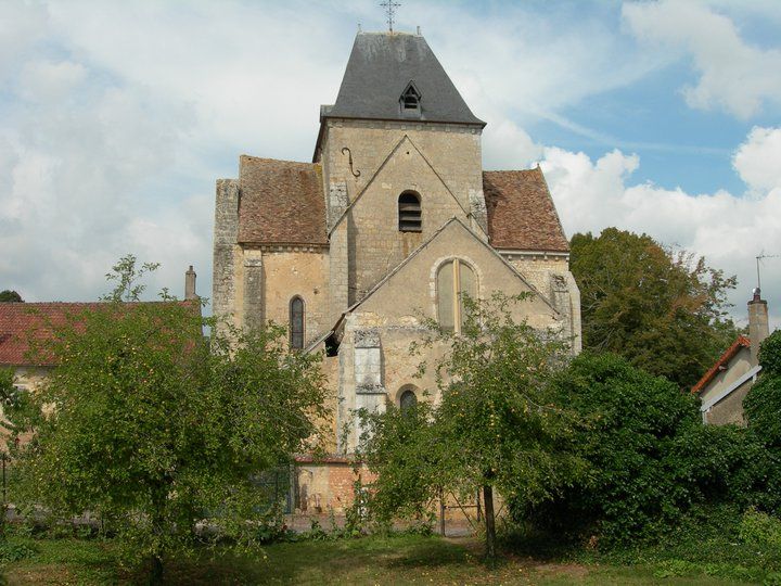 File:St Verain, église Médiévale.jpg