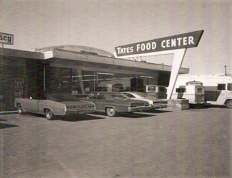 File:Tate's Food Center, Cowiche, Wa, about 1968.jpg