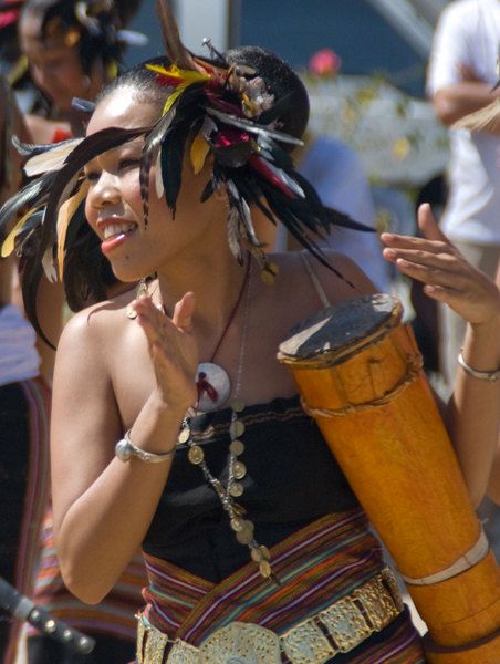 File:Traditional Dancer (Imagicity 112).jpg