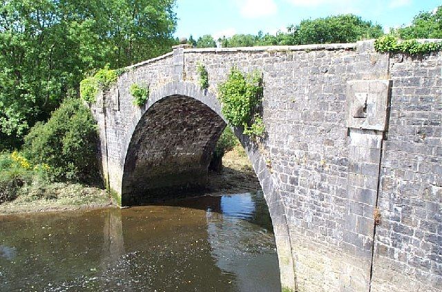 File:Blackpool Bridge - geograph.org.uk - 14034.jpg