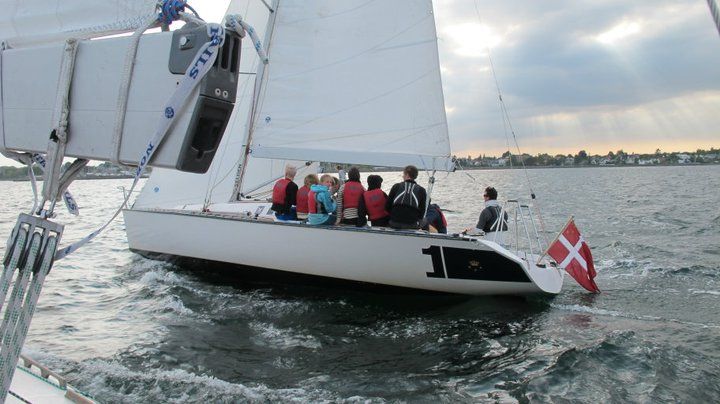 File:Ds 37 matchracer boat.jpg