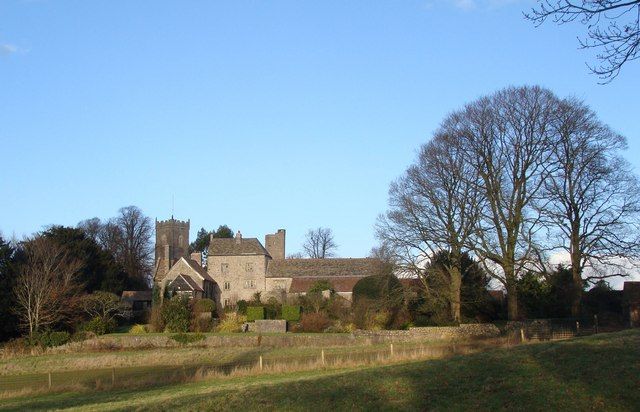 File:Mathern Palace - geograph.org.uk - 1132309.jpg