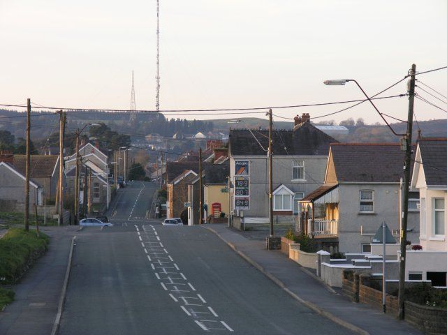 File:Pen-y-Groes - geograph.org.uk - 282316.jpg