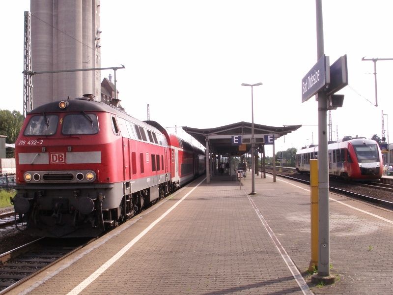 File:218 432-3 Oldesloebahnhof.jpg