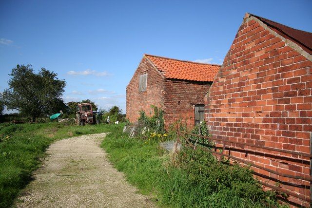 File:Aisby farmyard - geograph.org.uk - 235608.jpg