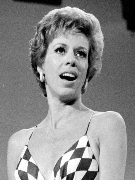 File:Carol Burnett 1973 (cropped).JPG