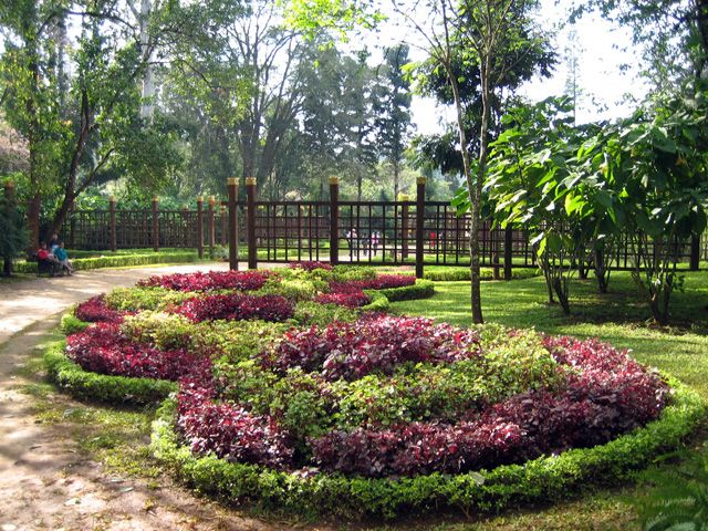 File:Gardensmaymyo.jpg