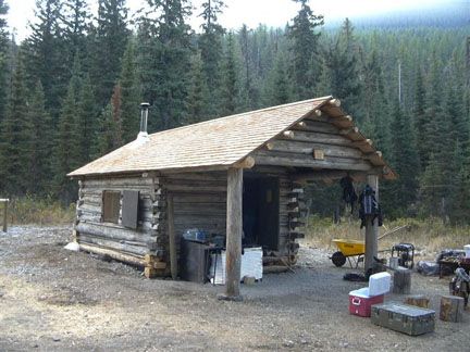 File:Lower Park Creek Patrol Cabin.jpg