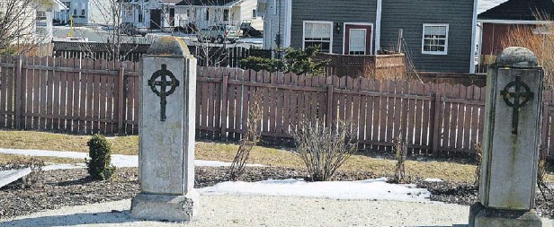 File:Mount Cashel Orphanage Monument, Newfoundland.png