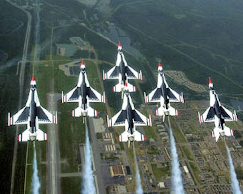 File:USAFWC-thunderbirds-3.jpg