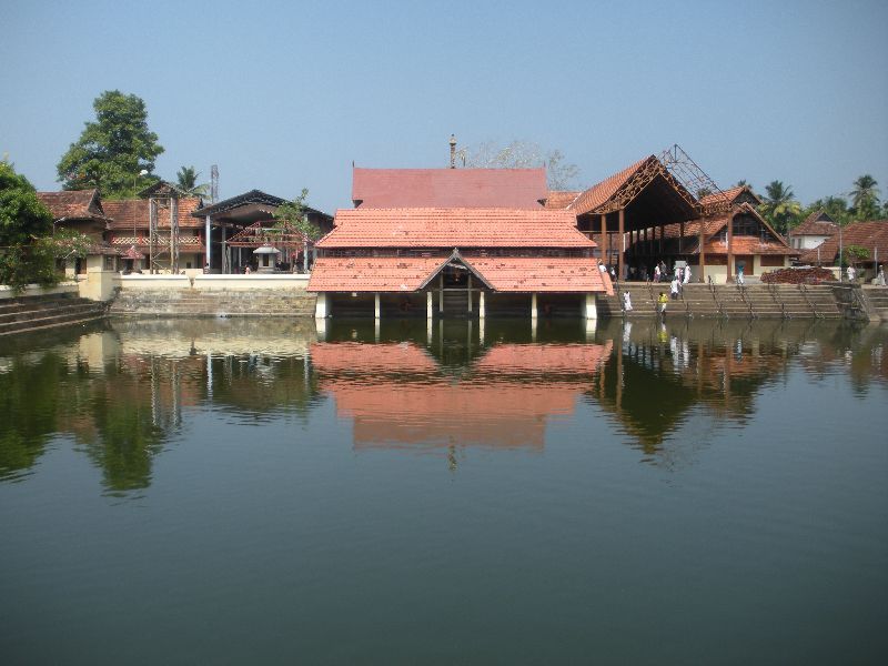 File:Ambalappuzha Temple.JPG