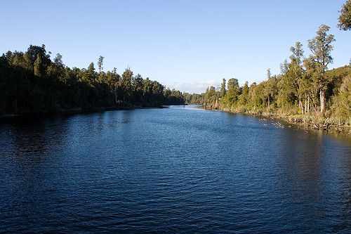 File:Arnold River.jpg